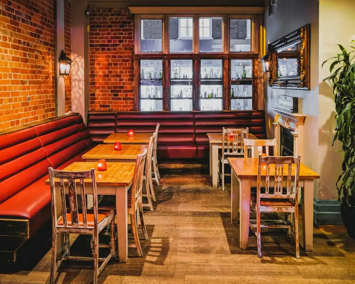 Mr Postles, Bar, Restaurant, Cocktails, Beers